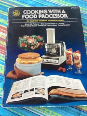 General Electric 'Cooking With a Food Processor - vintage 1978